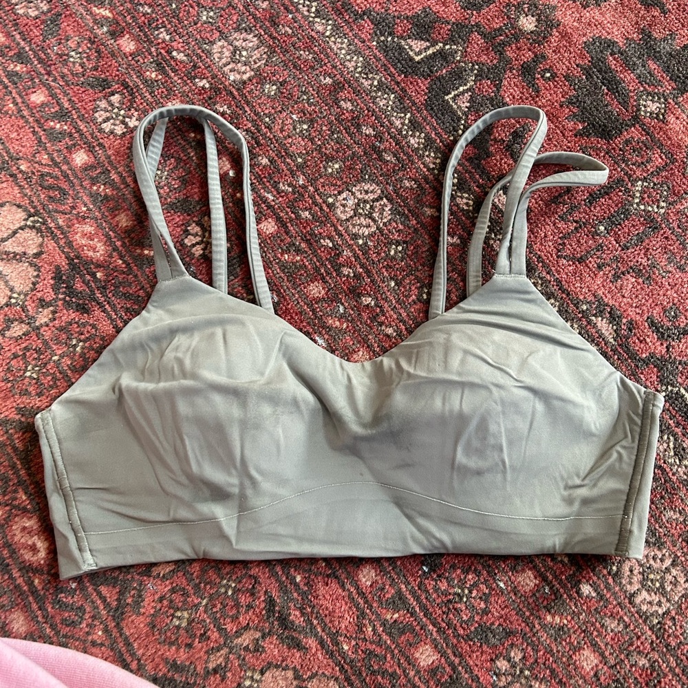 Lululemon cloud bra